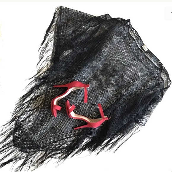 Accessories - Black floral vintage poncho Shawl with fringe